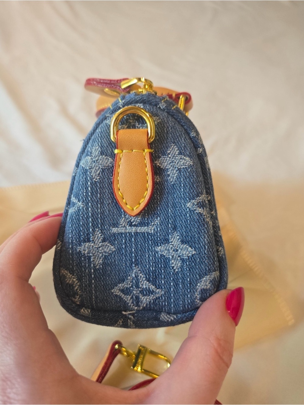 Luxury Fashion Denim Mini Speedy Bag in Blue with Tan Trim - Picture 6 of 16